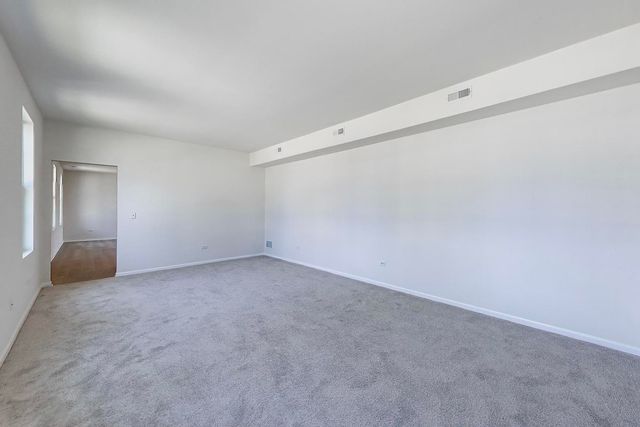 1047 Celebration Drive, Aurora, IL 60504