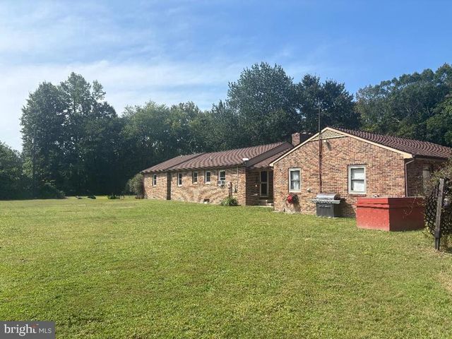 1960 ERICA RD, Montross, VA 22520