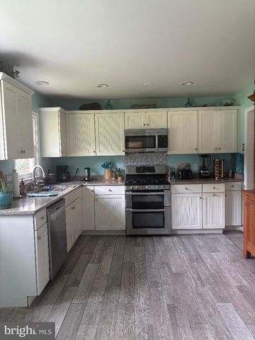 1960 ERICA RD, Montross, VA 22520