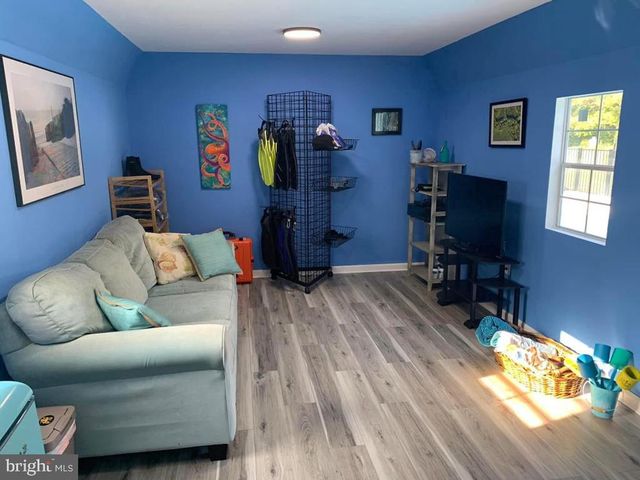 1960 ERICA RD, Montross, VA 22520