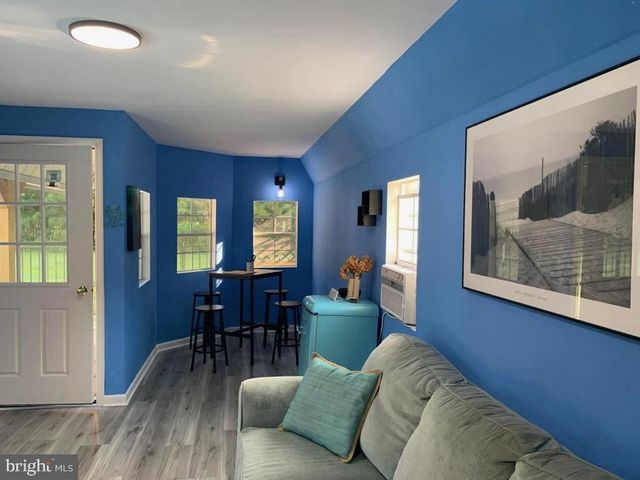 1960 ERICA RD, Montross, VA 22520