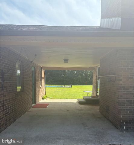 1960 ERICA RD, Montross, VA 22520