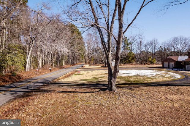 1960 ERICA RD, Montross, VA 22520