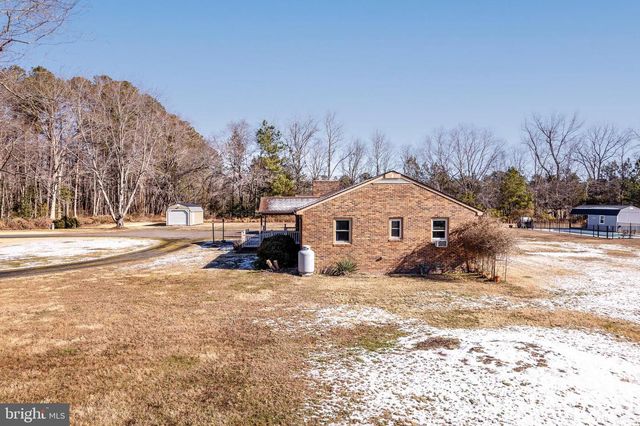 1960 ERICA RD, Montross, VA 22520