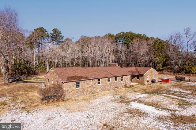 1960 ERICA RD, Montross, VA 22520