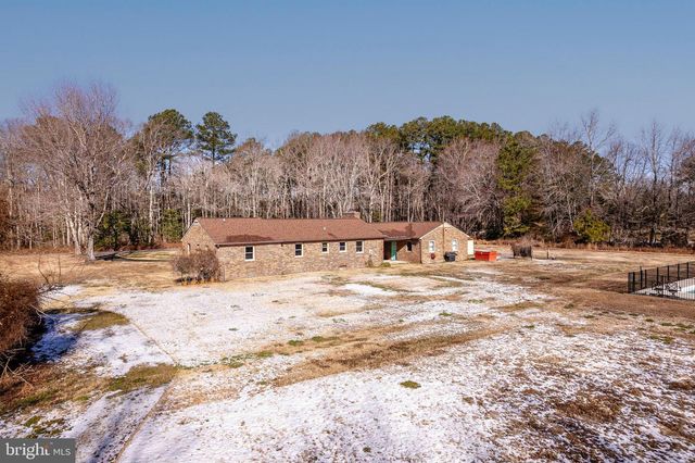 1960 ERICA RD, Montross, VA 22520