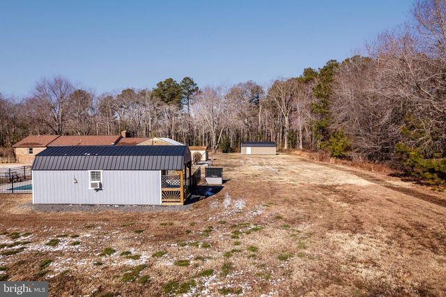 1960 ERICA RD, Montross, VA 22520