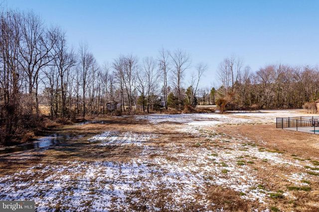 1960 ERICA RD, Montross, VA 22520