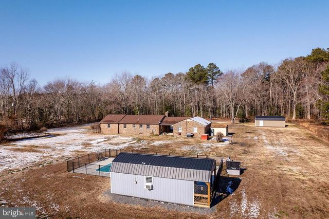 1960 ERICA RD, Montross, VA 22520