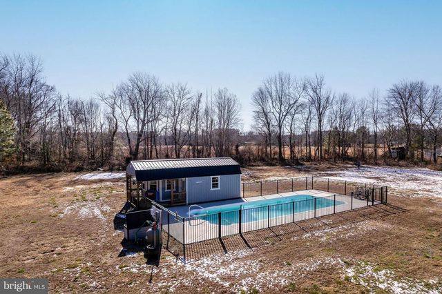 1960 ERICA RD, Montross, VA 22520