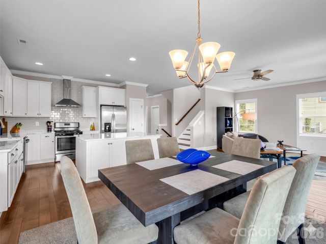 66 Tudor Way, Black Mountain, NC 28711