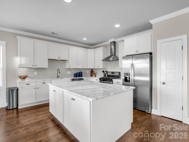 66 Tudor Way, Black Mountain, NC 28711