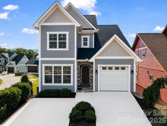 66 Tudor Way, Black Mountain, NC 28711