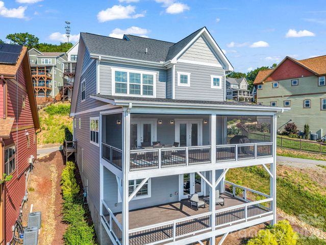 66 Tudor Way, Black Mountain, NC 28711