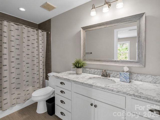 66 Tudor Way, Black Mountain, NC 28711