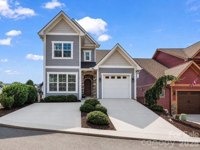 66 Tudor Way, Black Mountain, NC 28711