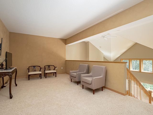 2113 Village Terrace, Bloomington, MN 55431