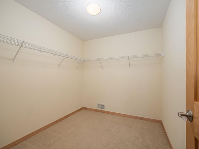 2113 Village Terrace, Bloomington, MN 55431