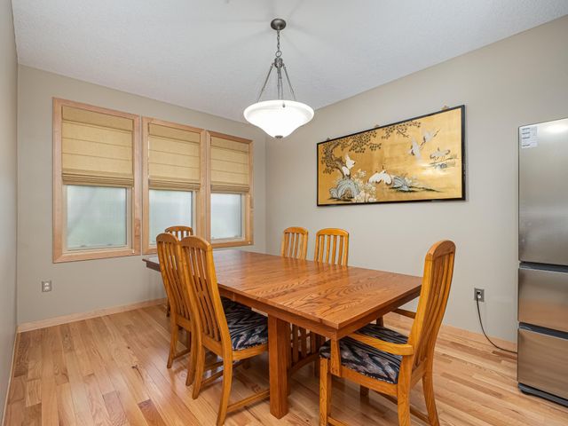 2113 Village Terrace, Bloomington, MN 55431