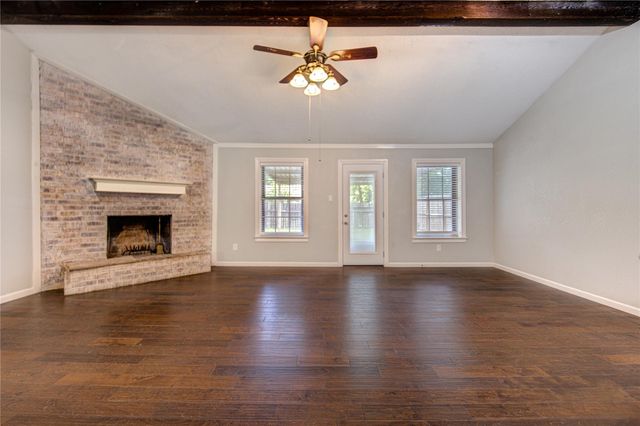 7306 Cottonwood Drive, Baytown, TX 77521