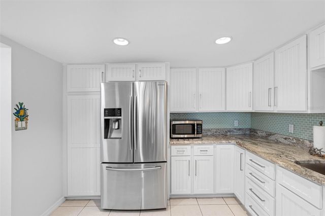 17920 GULF BOULEVARD 302, Redington Shores, FL 33708