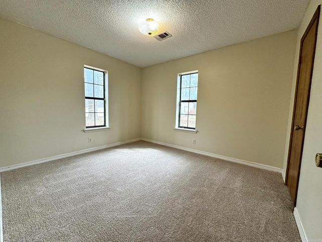 49 Valley Road, Conway, AR 72032