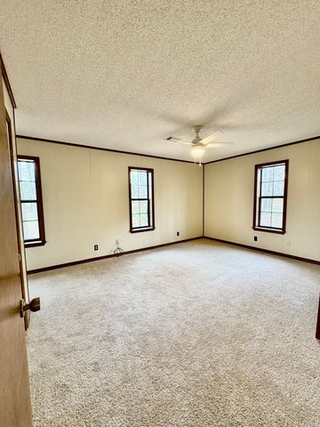 49 Valley Road, Conway, AR 72032