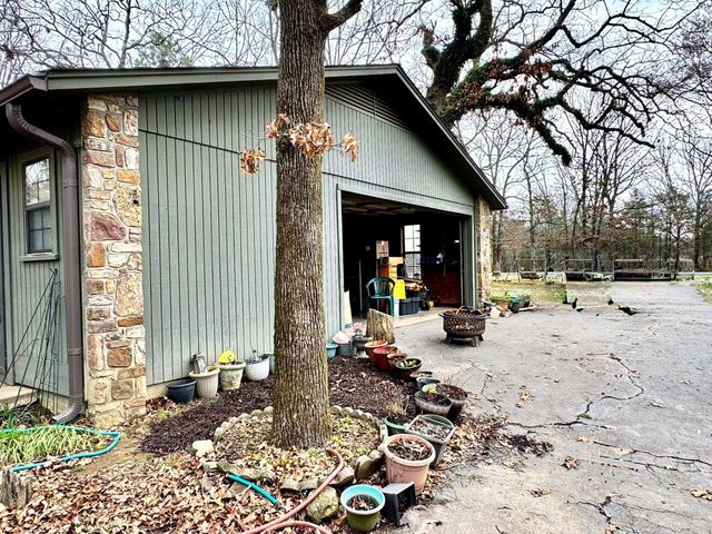 49 Valley Road, Conway, AR 72032