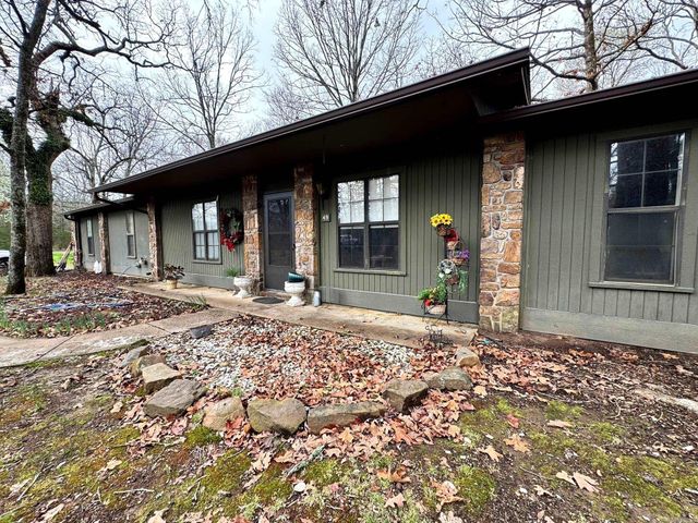 49 Valley Road, Conway, AR 72032