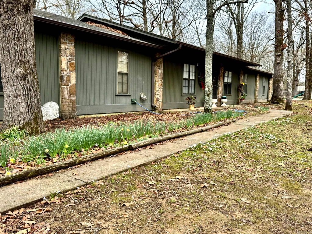 49 Valley Road, Conway, AR 72032