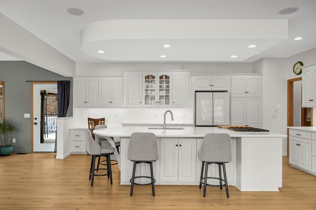 12201 Glendale Lane, Minnetonka, MN 55305