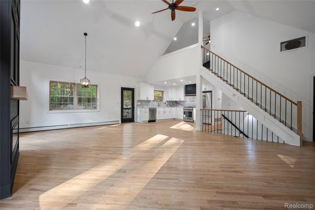 2631 Lakeville Road, Oxford Charter Township, MI 48370