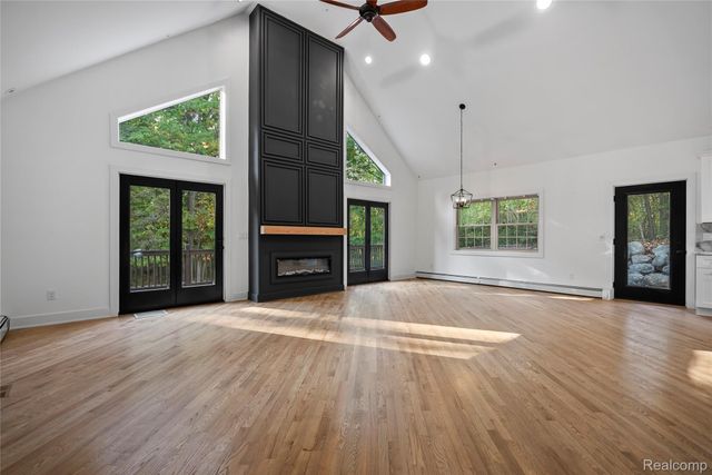 2631 Lakeville Road, Oxford Charter Township, MI 48370