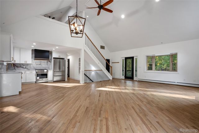 2631 Lakeville Road, Oxford Charter Township, MI 48370