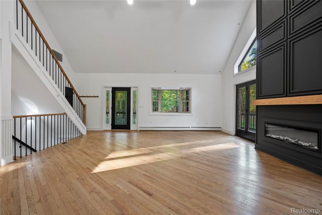 2631 Lakeville Road, Oxford Charter Township, MI 48370