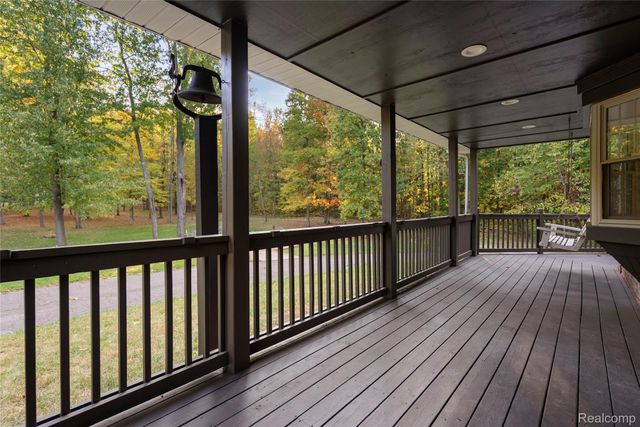 2631 Lakeville Road, Oxford Charter Township, MI 48370