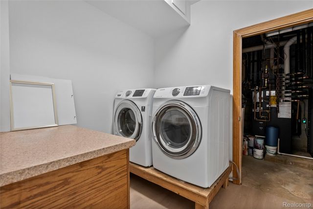 2631 Lakeville Road, Oxford Charter Township, MI 48370