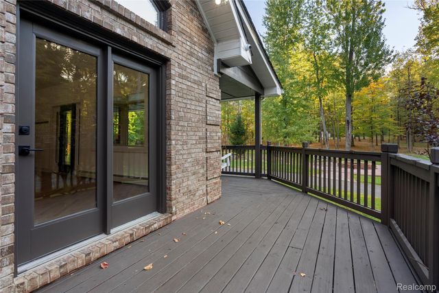 2631 Lakeville Road, Oxford Charter Township, MI 48370