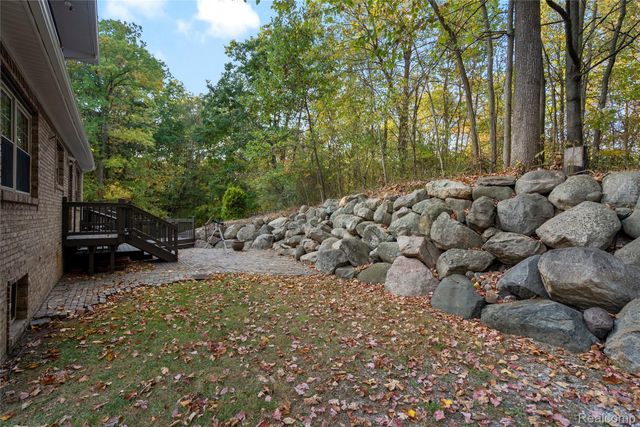 2631 Lakeville Road, Oxford Charter Township, MI 48370