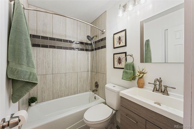 3277 S Estes Street, Lakewood, CO 80227