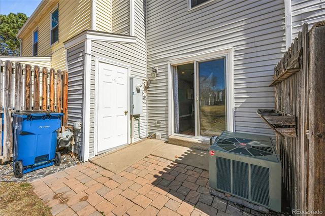 3277 S Estes Street, Lakewood, CO 80227