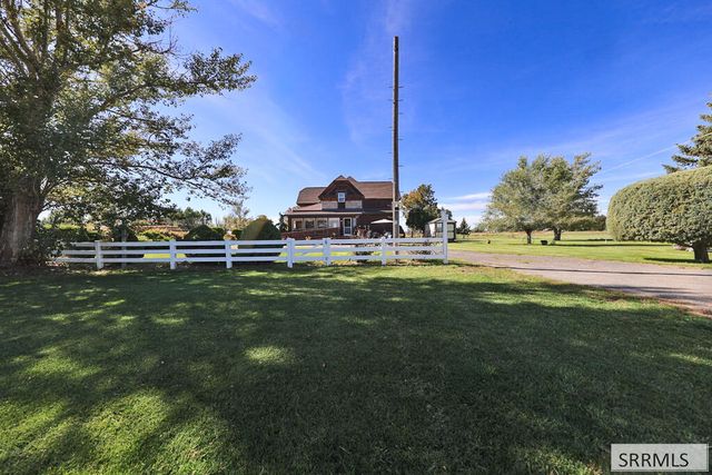 2368 4000 W, Rexburg, ID 83440