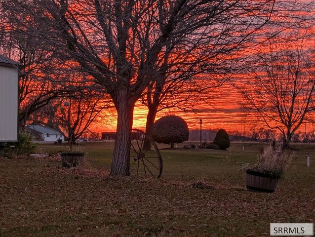 2368 4000 W, Rexburg, ID 83440