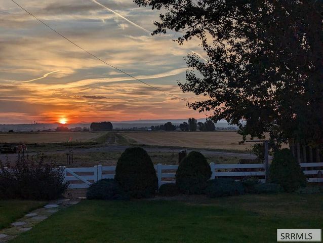 2368 4000 W, Rexburg, ID 83440