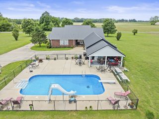 181 Hickory Grove Rd, Huntland, TN 37345
