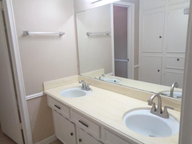 802 Baltic Lane, Houston, TX 77090