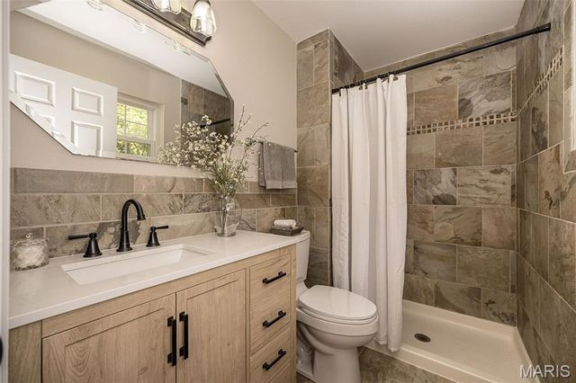 5927 Lafayette Drive, Weldon Spring, MO 63304