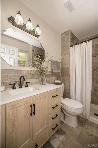 5927 Lafayette Drive, Weldon Spring, MO 63304