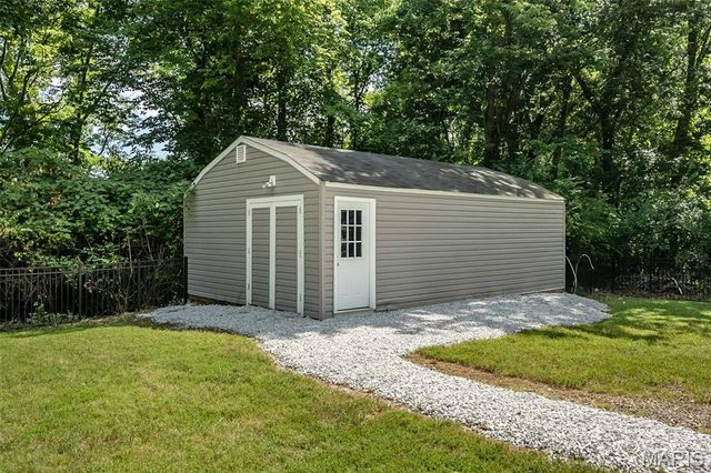 5927 Lafayette Drive, Weldon Spring, MO 63304