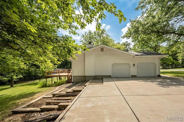 5927 Lafayette Drive, Weldon Spring, MO 63304